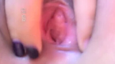 美女主播深度探索私处奥秘!喘息声清晰撩人,手把手教学让你血脉贲张!